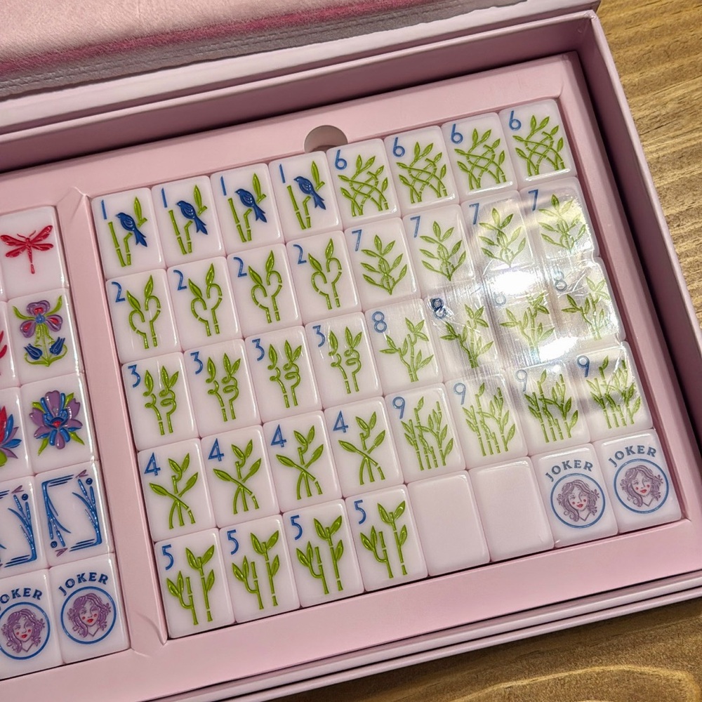 The Mahjong Line Paris Pink Botanical Tiles - New - Picture 3 of 7